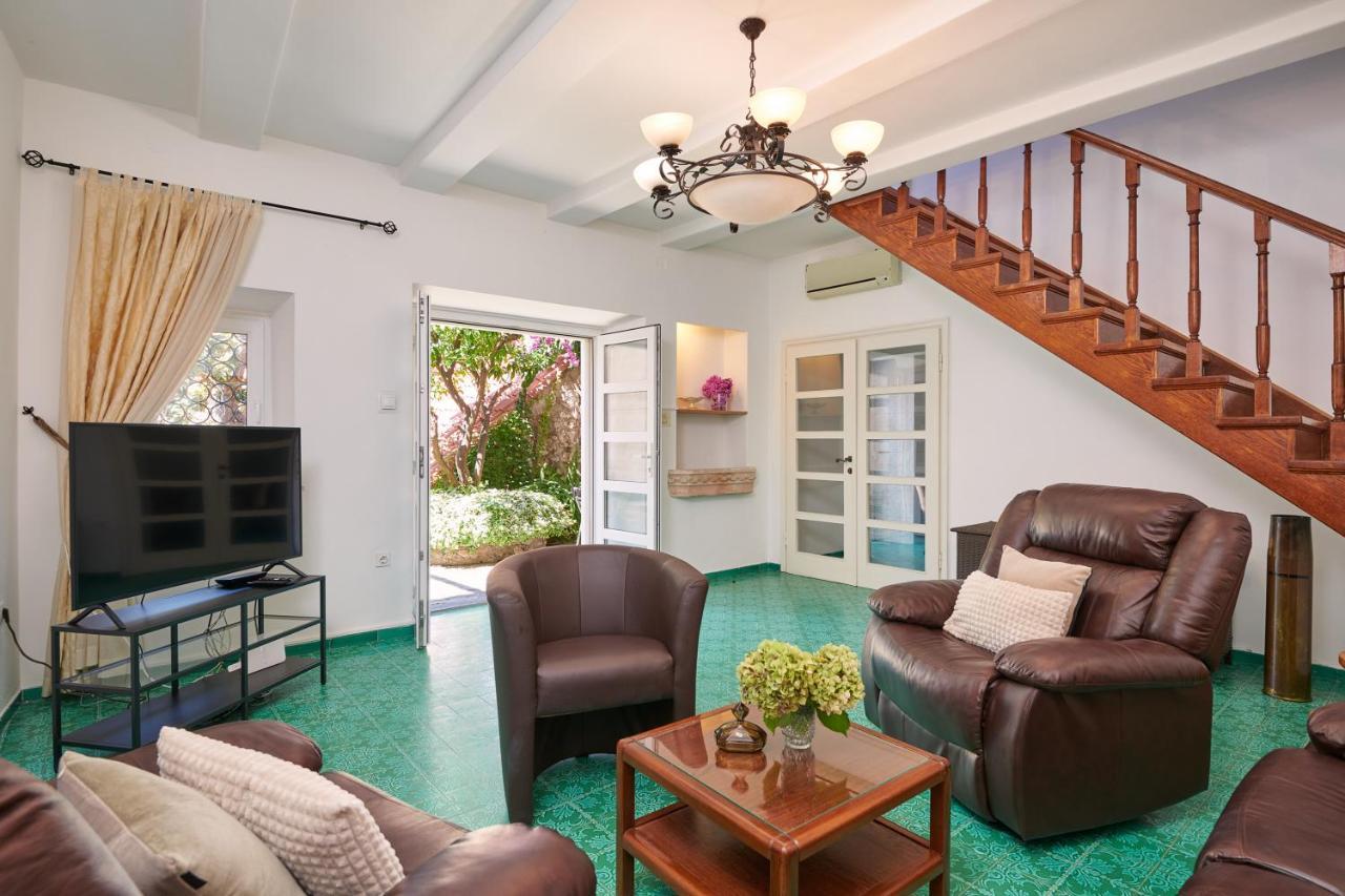 קאבטאט Villa Magnolia מראה חיצוני תמונה
