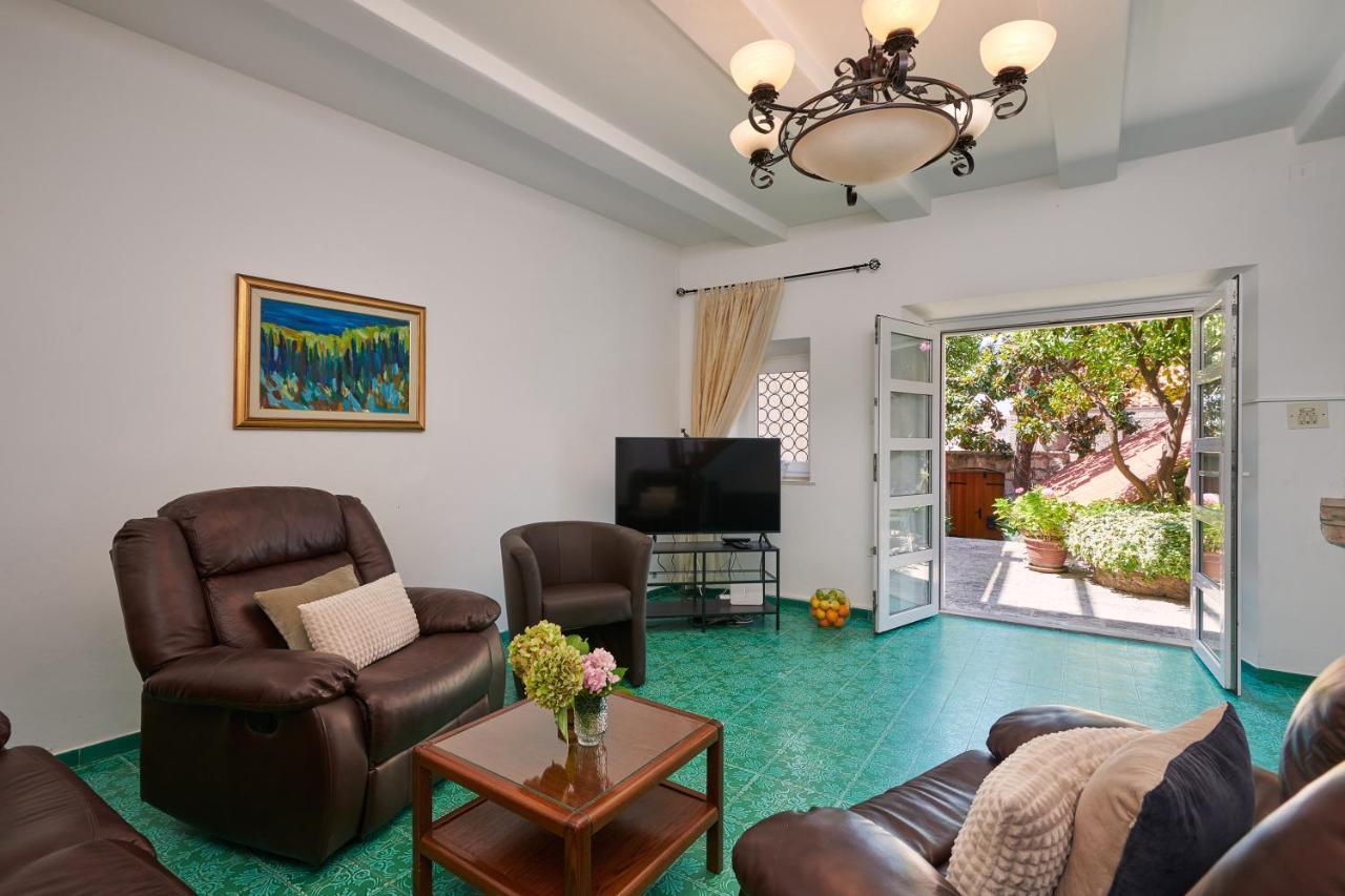 קאבטאט Villa Magnolia מראה חיצוני תמונה